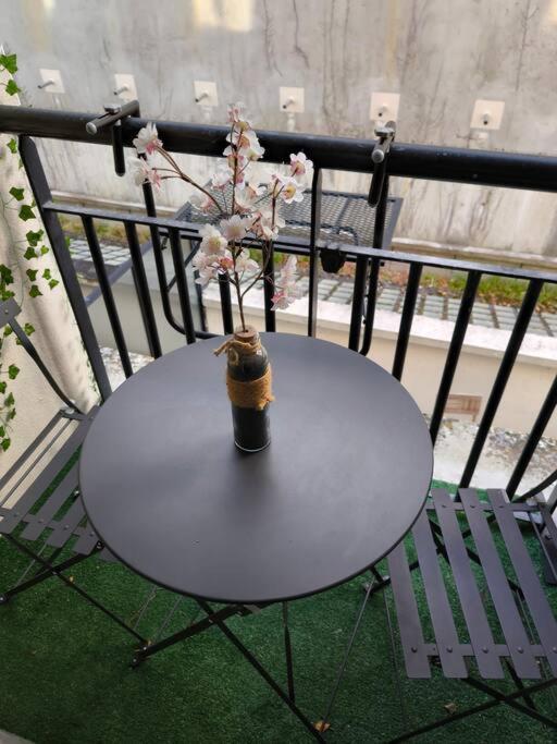 Le Cocon Manceau Apartment เลอม็องส์ ภายนอก รูปภาพ